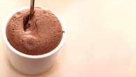 Sjokoladefondant Noen ganger dumper det ned en kokebok utenom det vanlige i postkassen, og i det siste har Heston Blumenthal’s Heston At Home blitt studert nesten litt i overkant. For de...